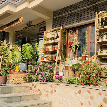 Hotel October Inn Pokhara Exterior foto